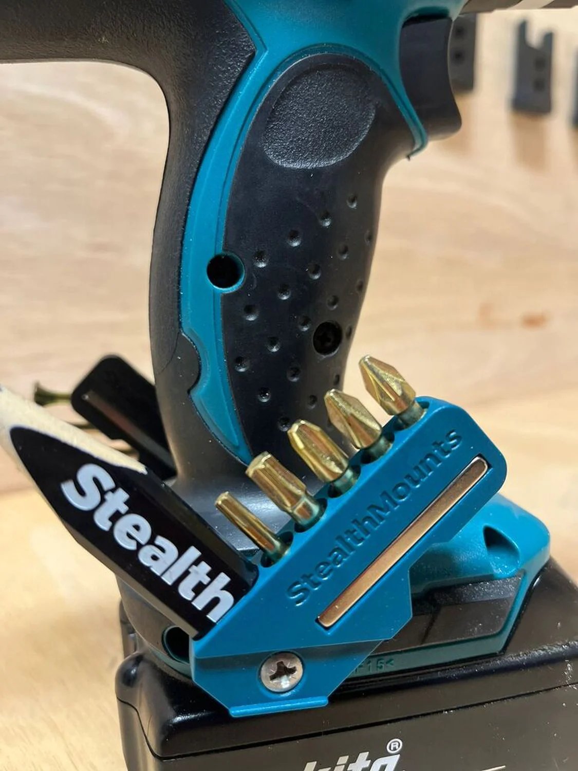 StealthMounts 45° & 90° Magnetic Bit Holder for Makita CXT, LXT & XGT Tools